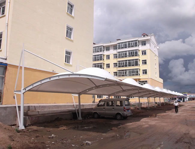 �R�R����̩���h�����(zh��n)С�Ј�(ch��ng)���